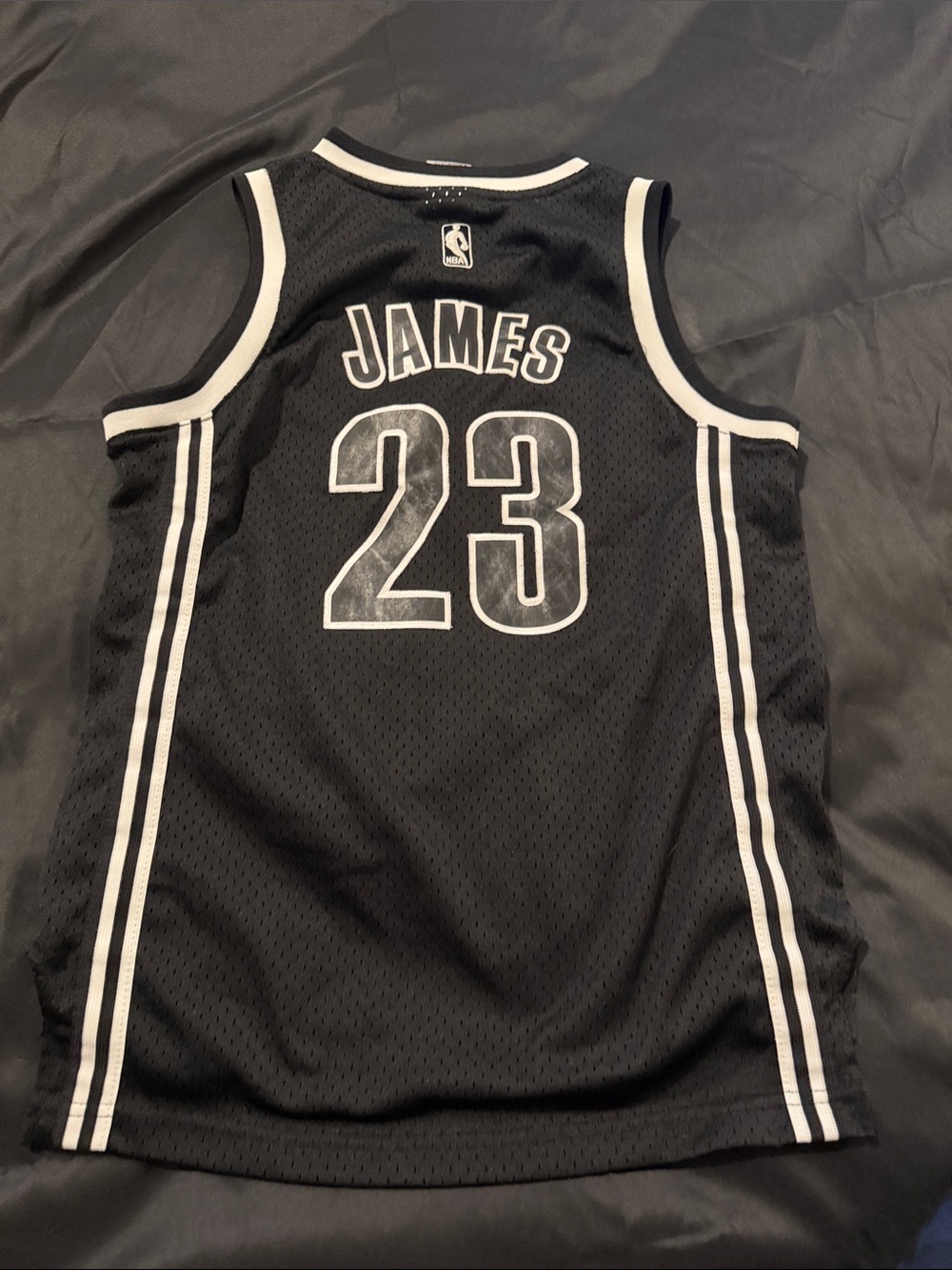 Lebron James Reebok Cleveland Cavaliers #23 Basketball Jersey kid size M